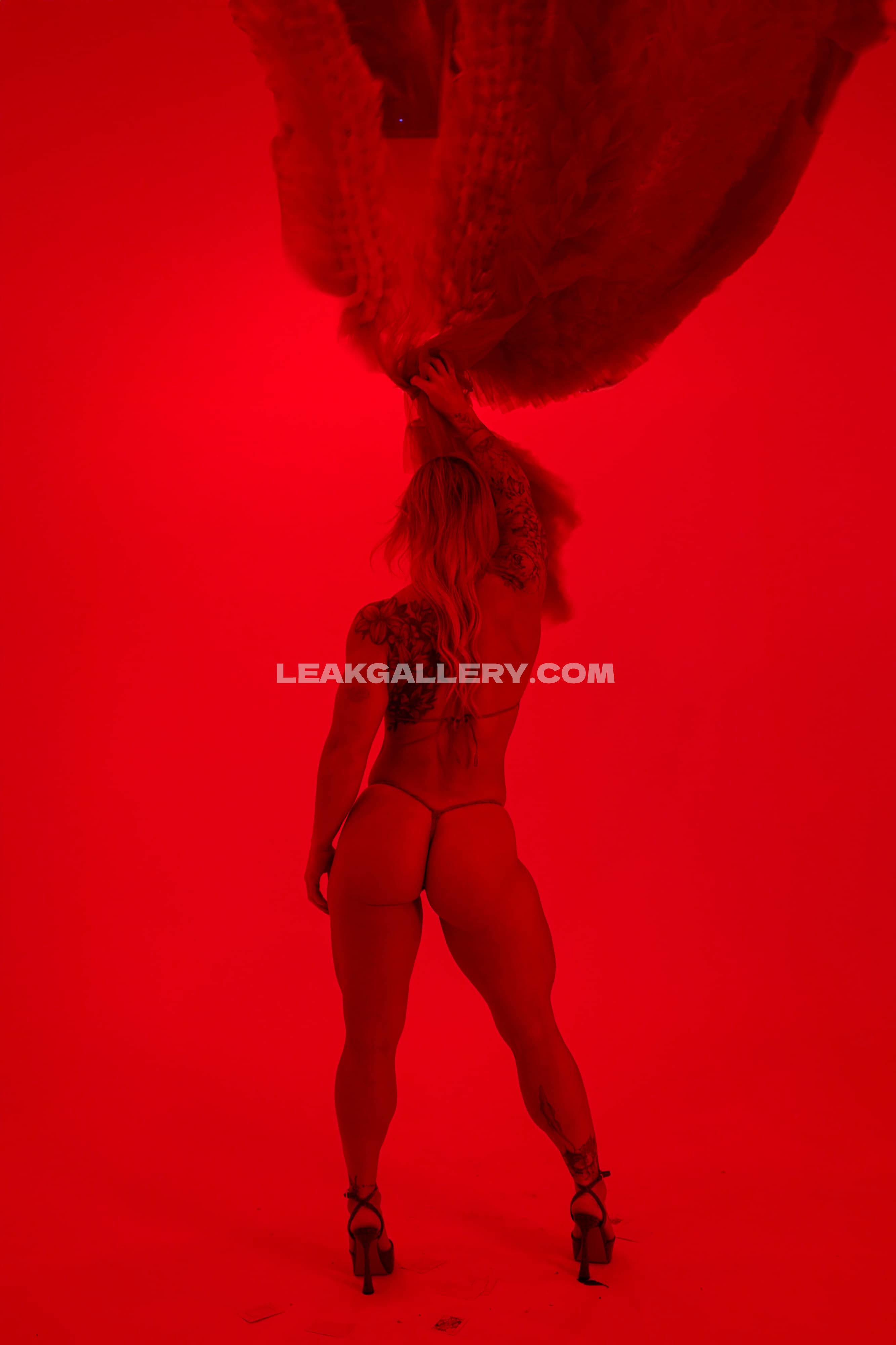 _dellespeegle_ / dellespeegle Exclusive Leaked Nude OnlyFans #9385113