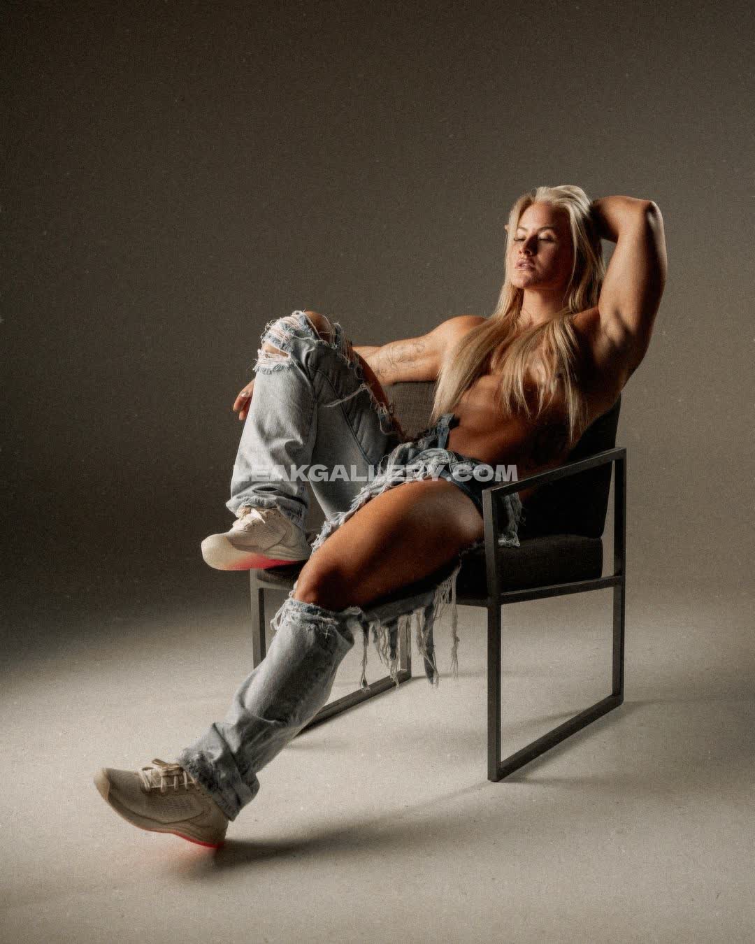 _dellespeegle_ / Dellespeegle Exclusive Leaked Nude OnlyFans #9384267