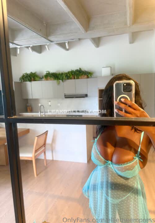 _ellietheempress_ Exclusieve gelekte naaktcontent van OnlyFans #10836926