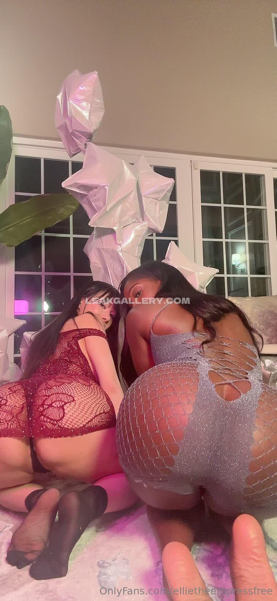 _ellietheempress_ Exclusive Leaked Nude OnlyFans #9440093