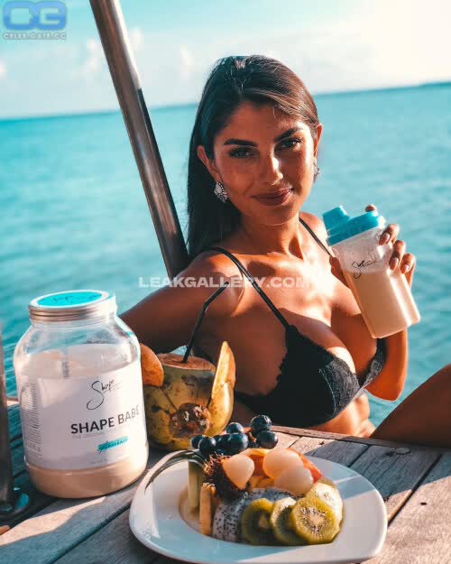 _yelizkoc_ Exclusive Leaked Nude OnlyFans #10706503