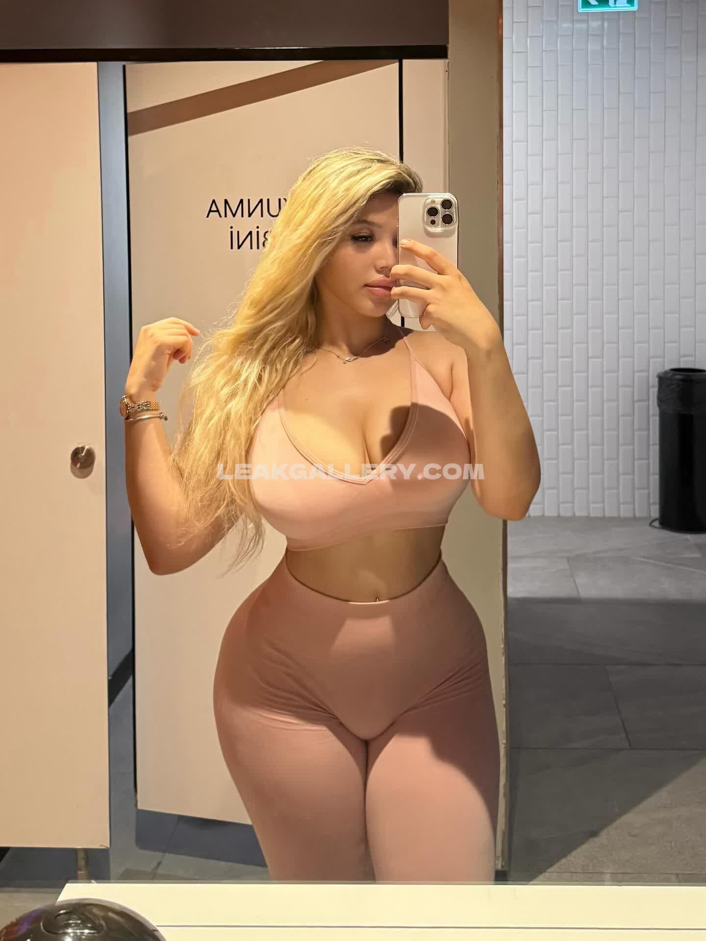 Alazgyldrm Exclusive Leaked Nude OnlyFans #9448135