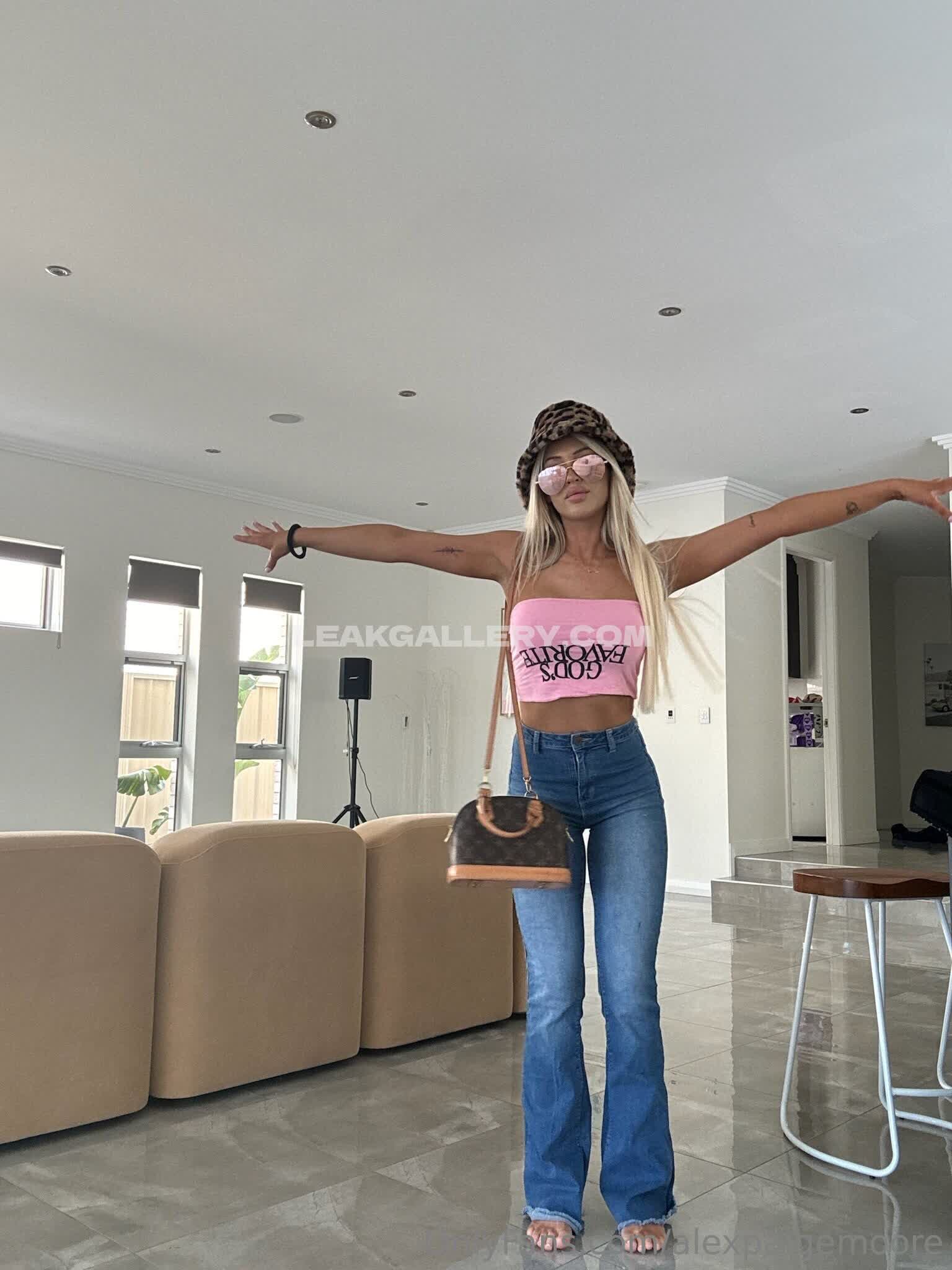 Alexpaigemoore Exclusive Leaked Nude OnlyFans #9885705