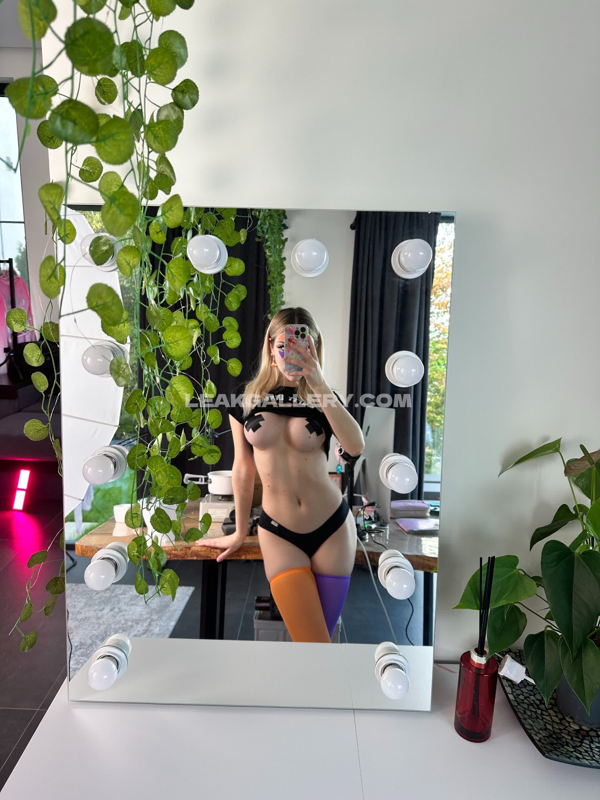 Alicedelish Exclusive Leaked Nude OnlyFans #8960494