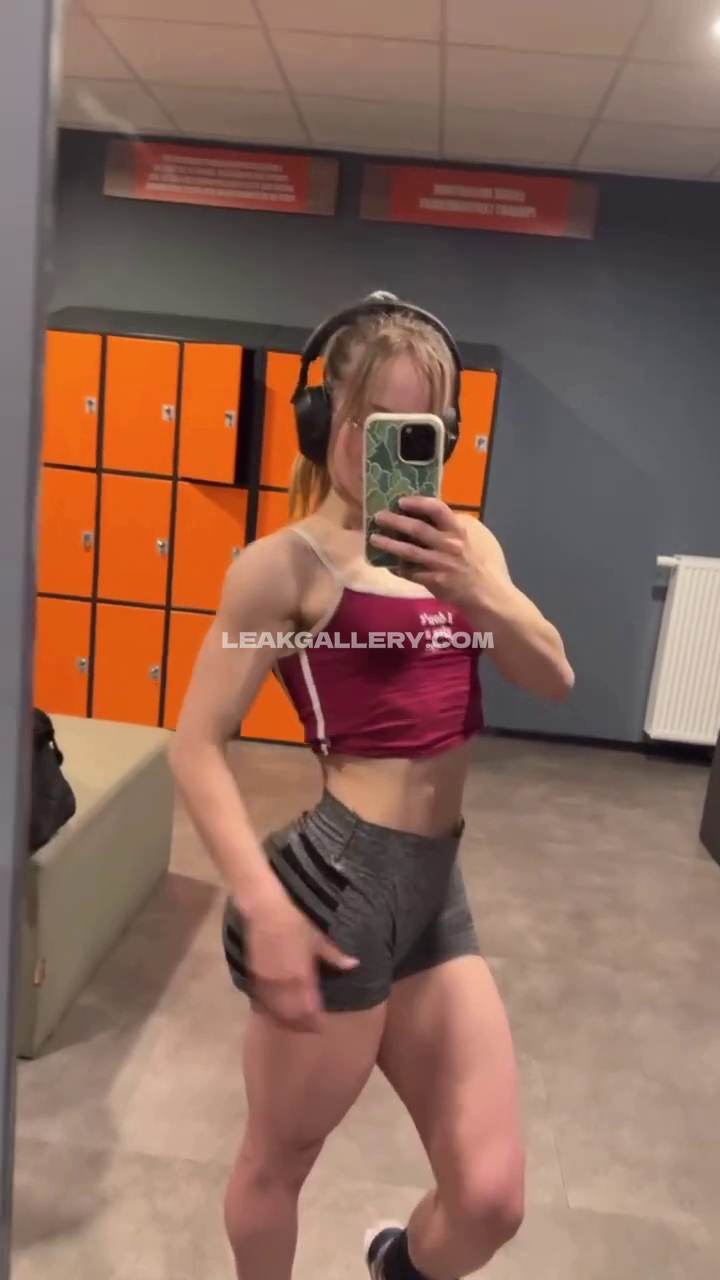 Aline_dessine / alinedessine Exclusive Leaked Nude OnlyFans #9399910