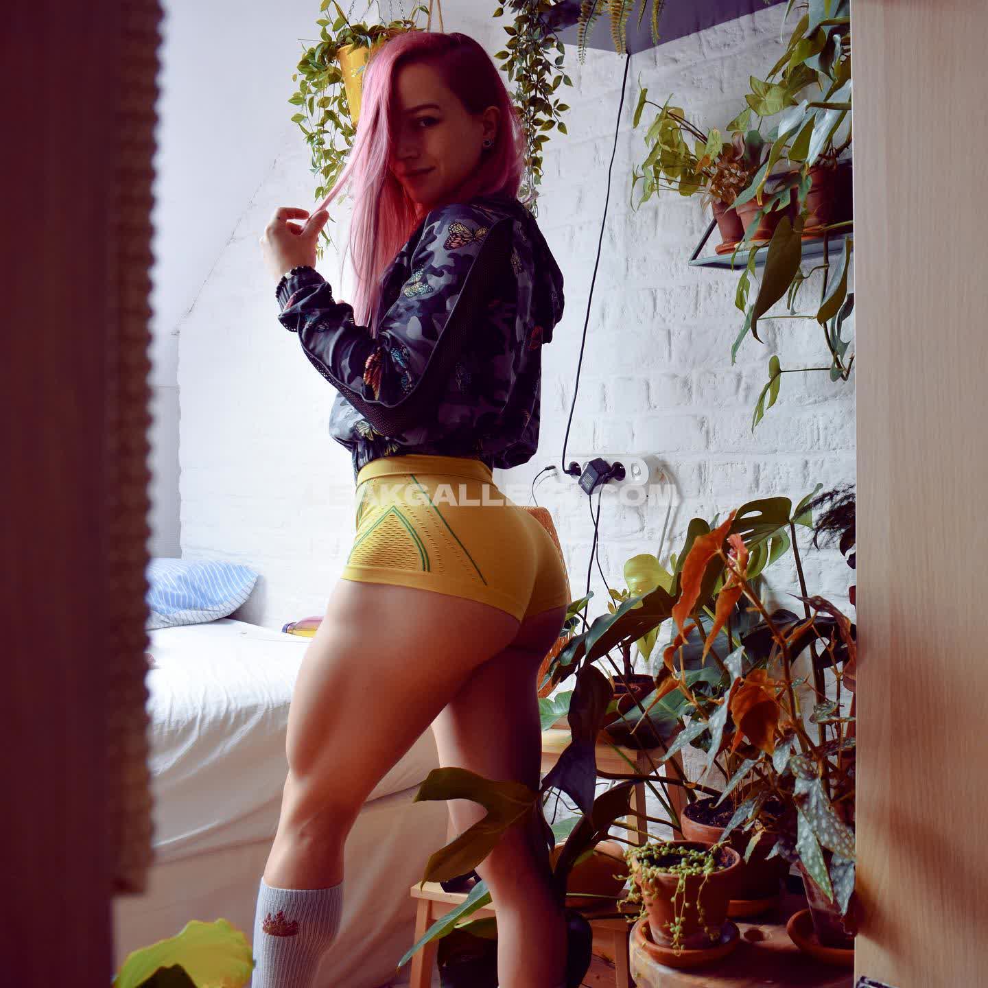 Aline_dessine / alinedessine Exclusive Leaked Nude OnlyFans #9400089