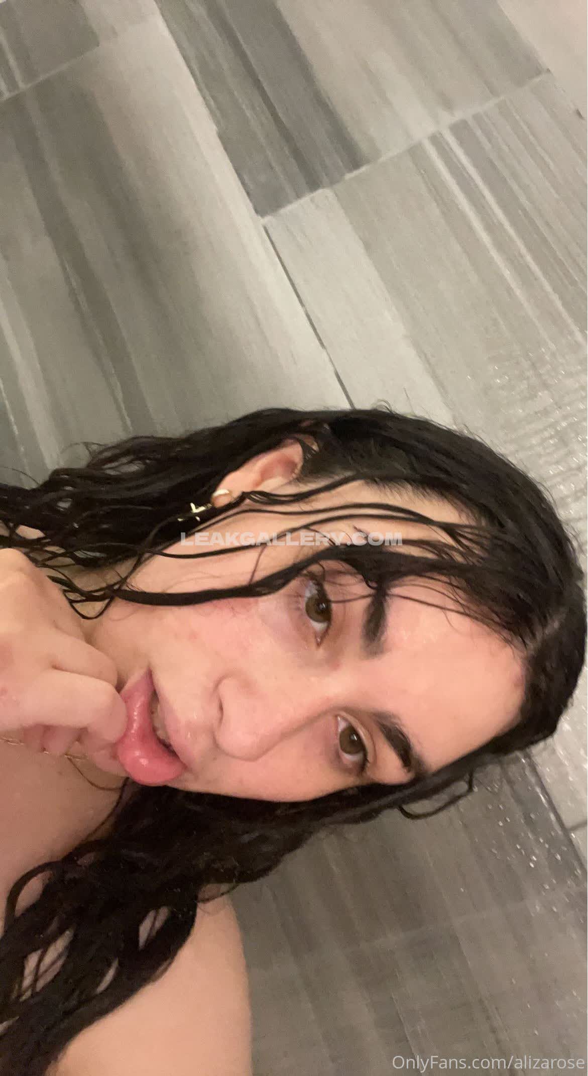 Alizarose Exclusive Leaked Nude OnlyFans #10195480