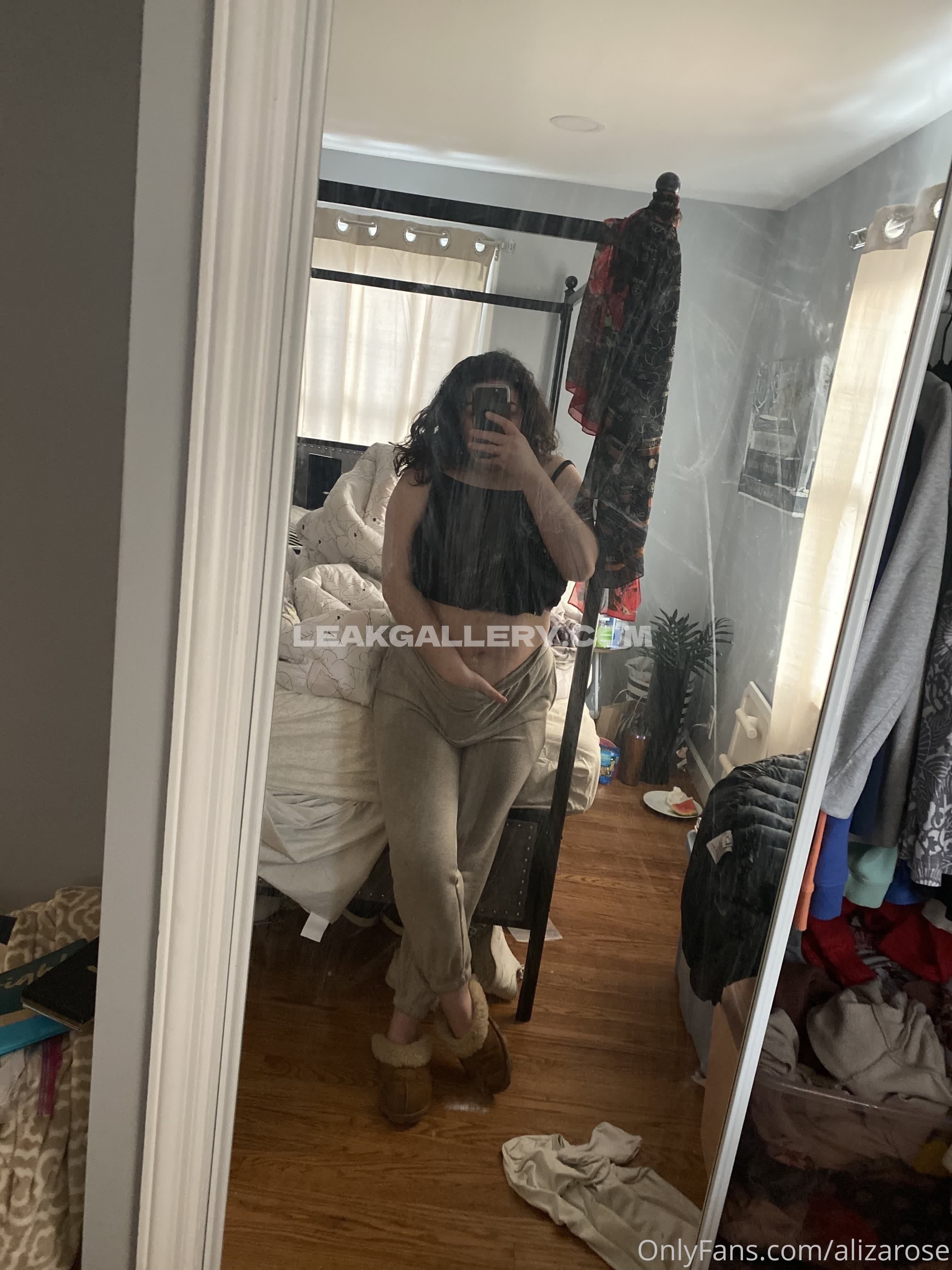 Alizarose Exclusive Leaked Nude OnlyFans #10195487