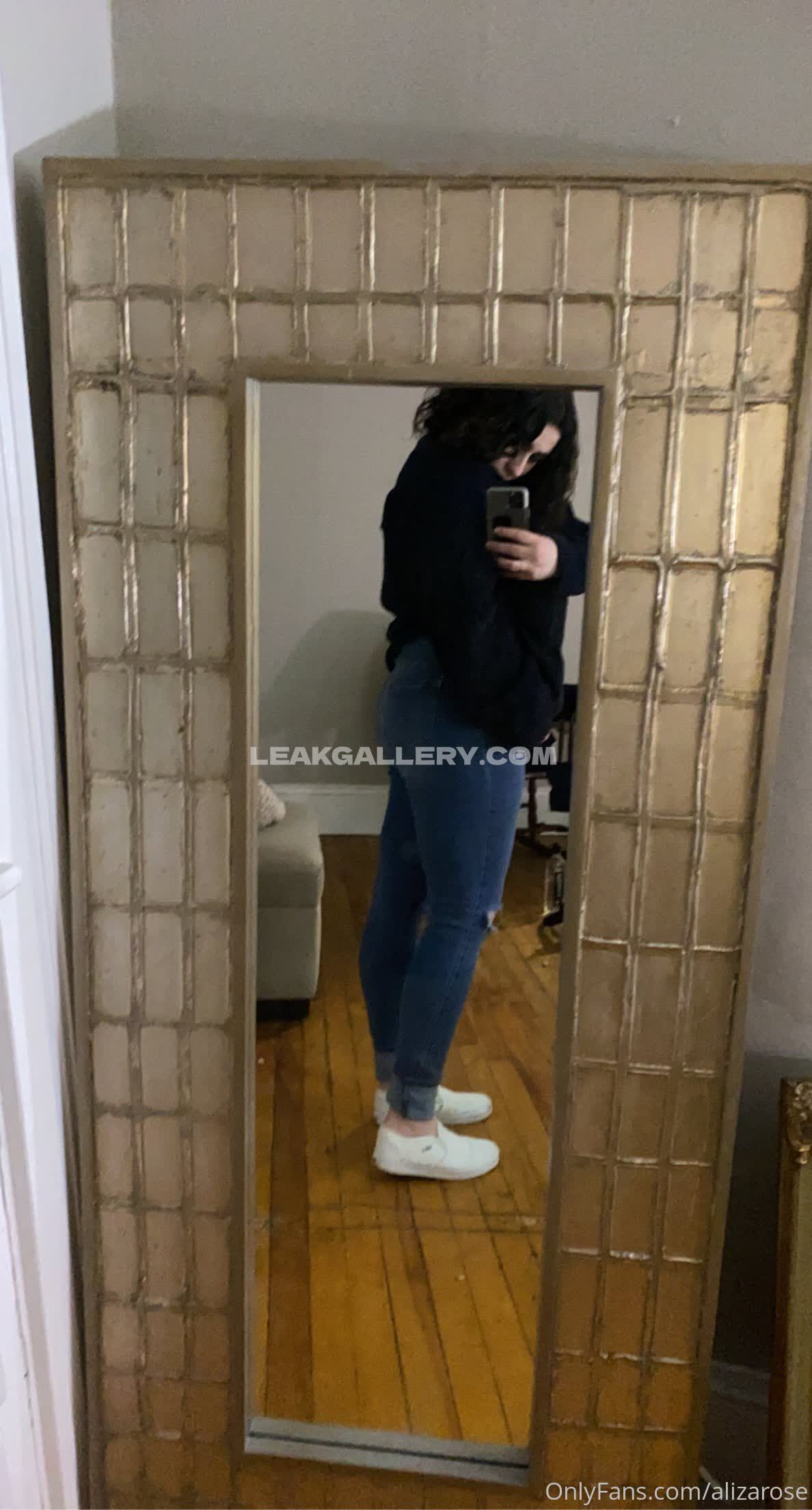 Alizarose Exclusive Leaked Nude OnlyFans #10195443