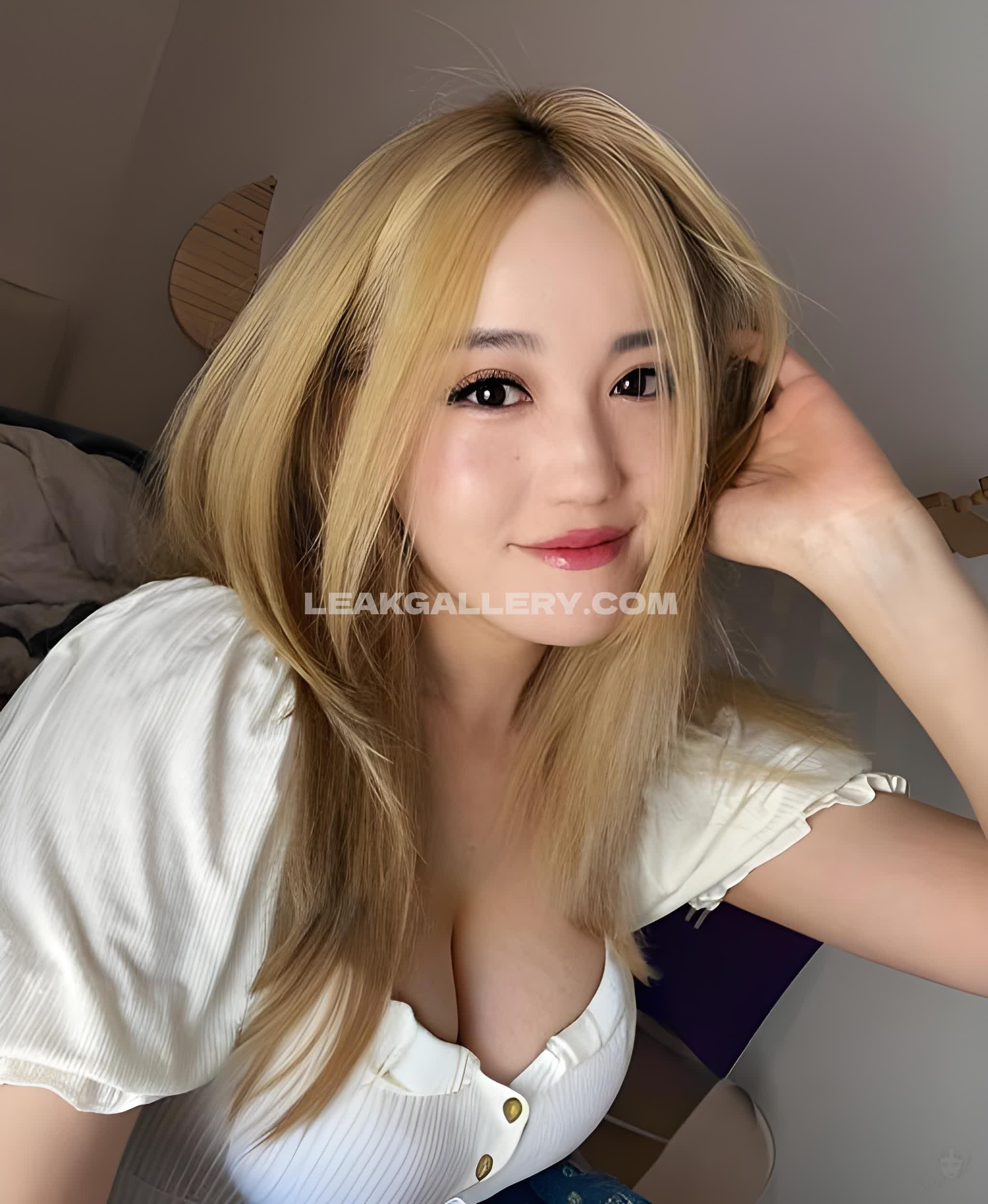 Angelakim Exclusive Leaked Nude OnlyFans #10234605