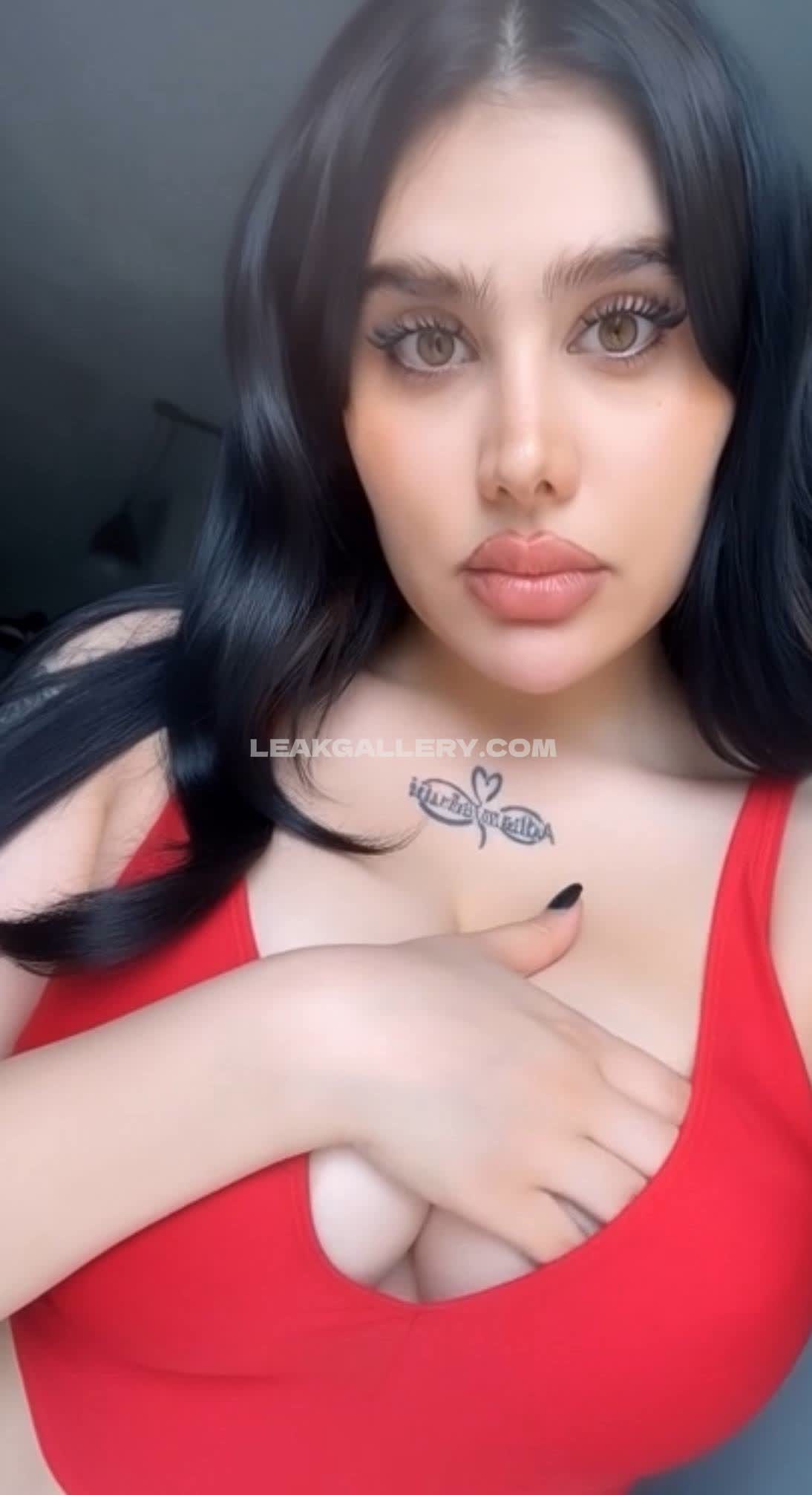 Angiekhouryme Exclusive Leaked Nude Onlyfans #9878859