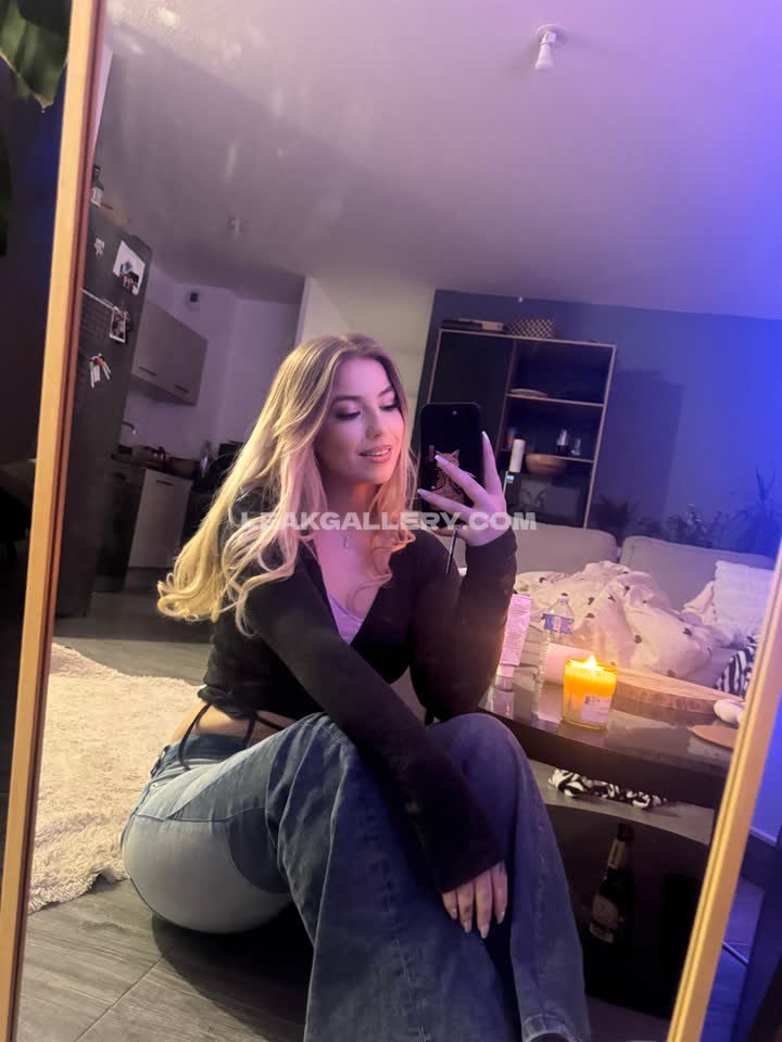 Areliann / areliannn Exclusive Leaked Nude OnlyFans #9618811