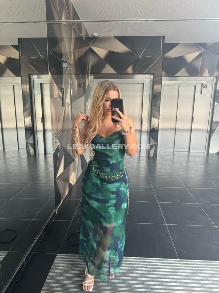 Areliann / areliannn Exclusive Leaked Nude OnlyFans #9618682