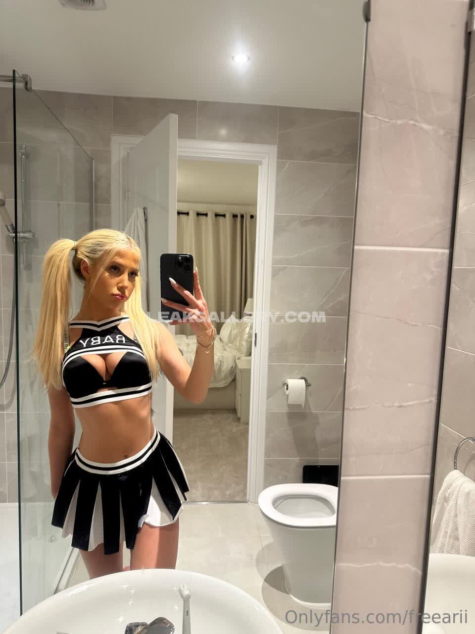 Ariagrayx Exclusive Leaked Nude OnlyFans #9216528