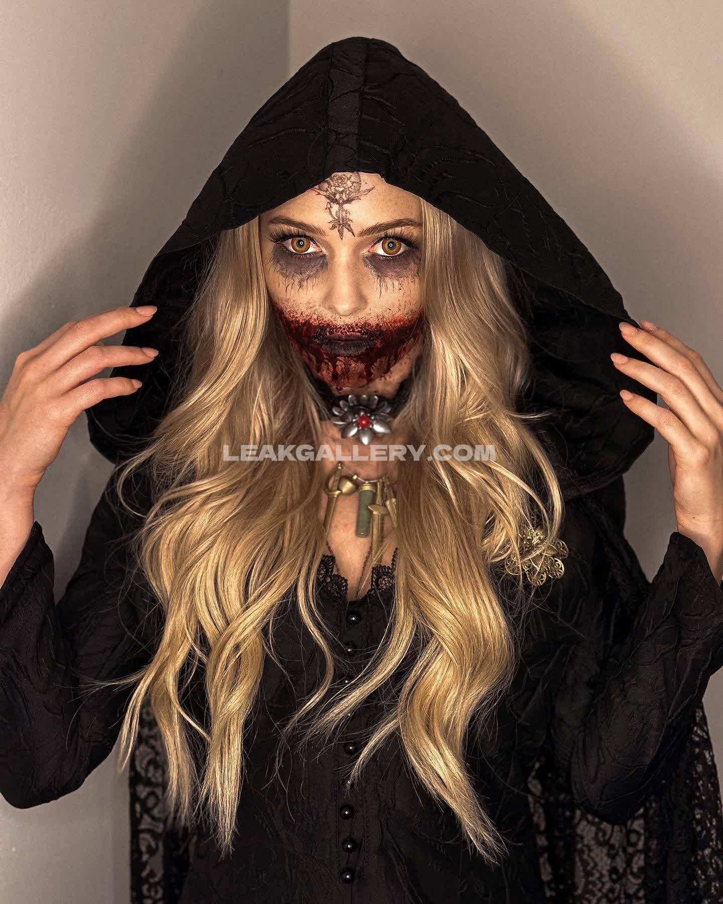 Autumnrhodess Exclusive Leaked Nude OnlyFans #9598316
