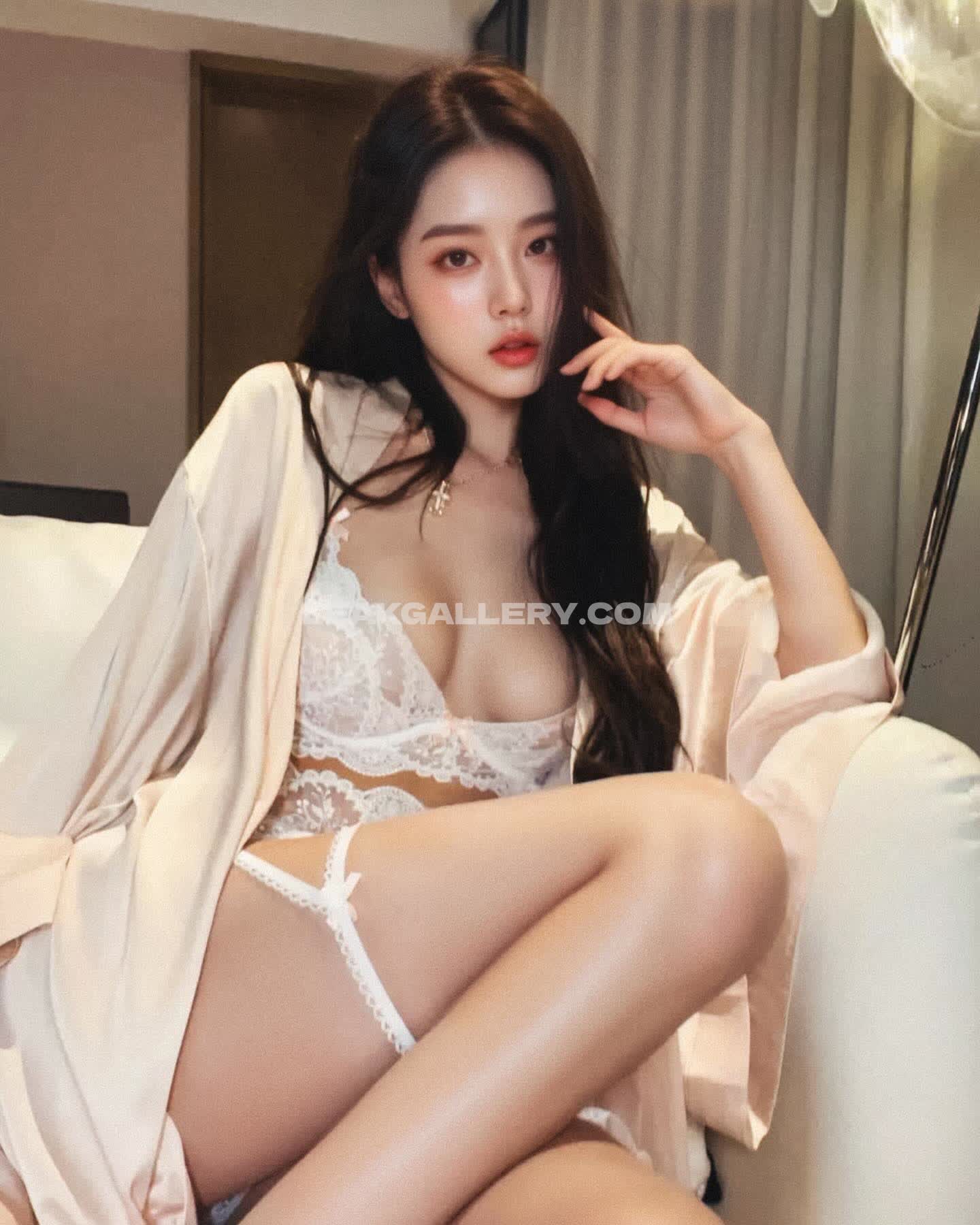 Autumren / autumnren Exclusieve gelekte naaktcontent van OnlyFans #9174287
