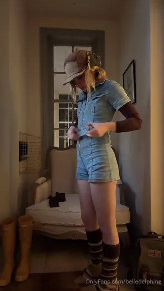 belledelphine video thumbnail