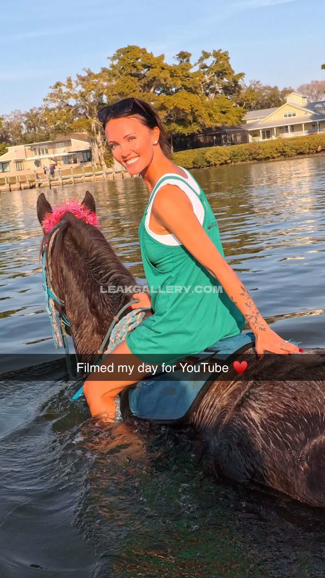 Brittneyatwood Exclusive Leaked Nude OnlyFans #10116296