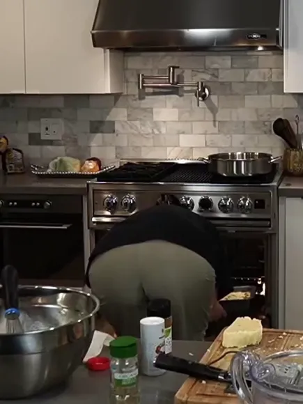 carolinekwann