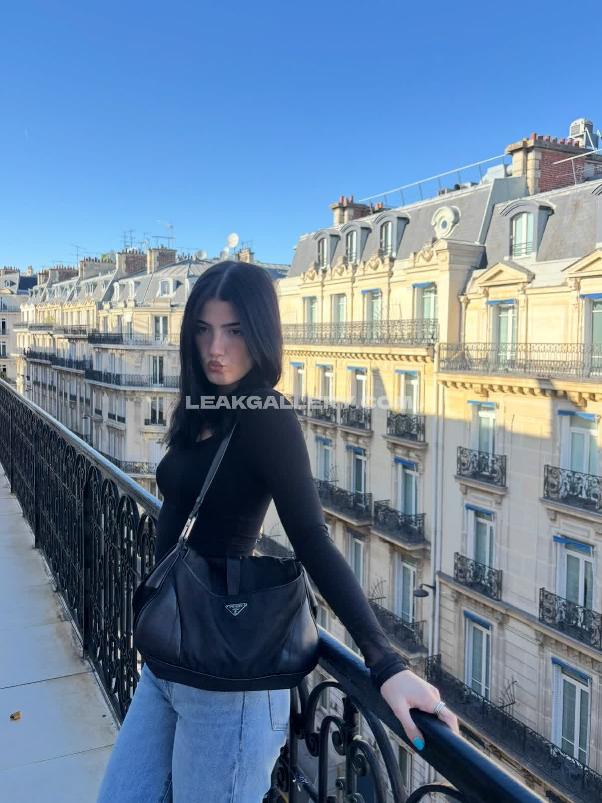 Charlidamelio / charli_damelio Exclusive Leaked Nude OnlyFans #9276444