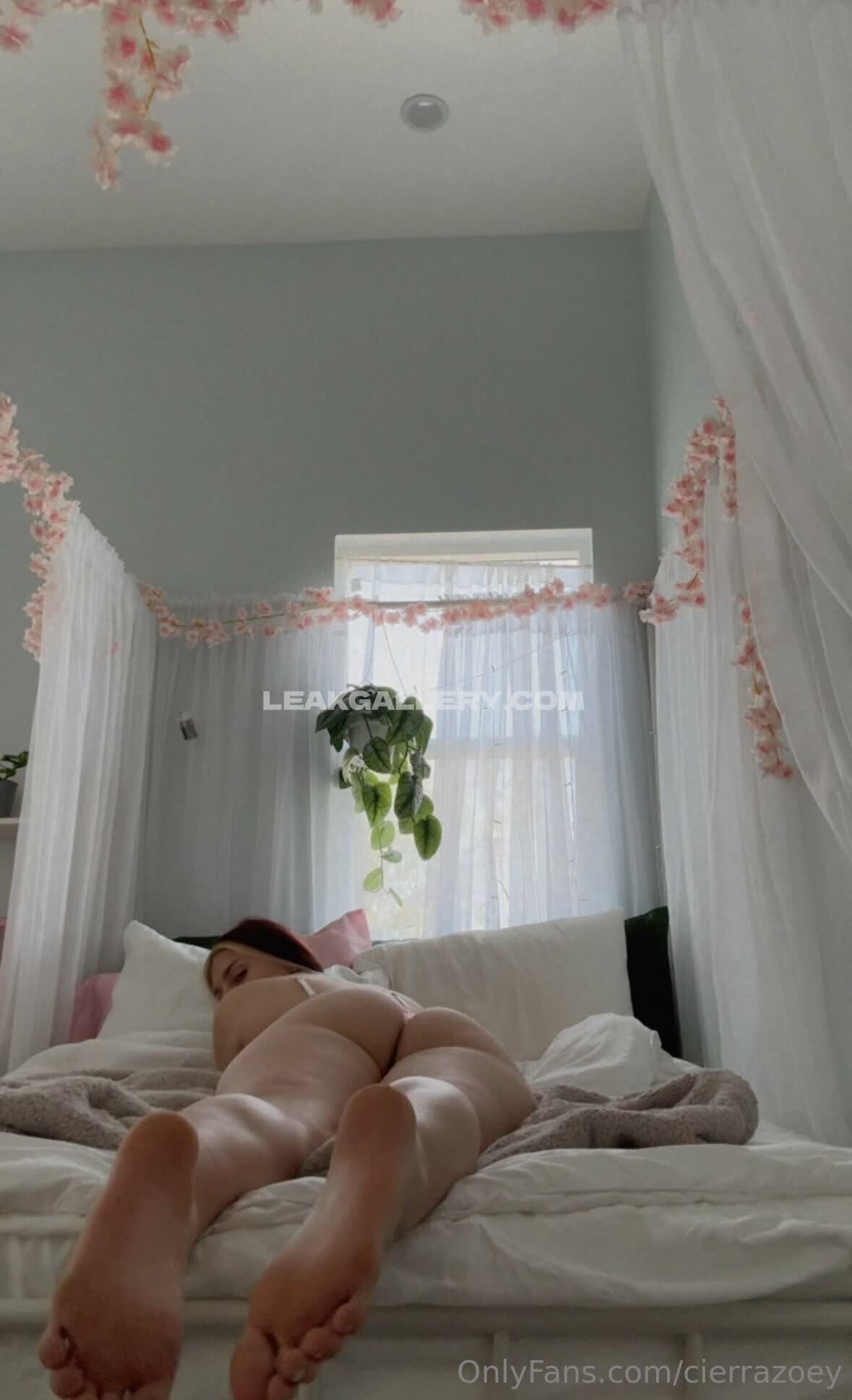 Cierrazoey Exclusive Leaked Nude OnlyFans #8938899