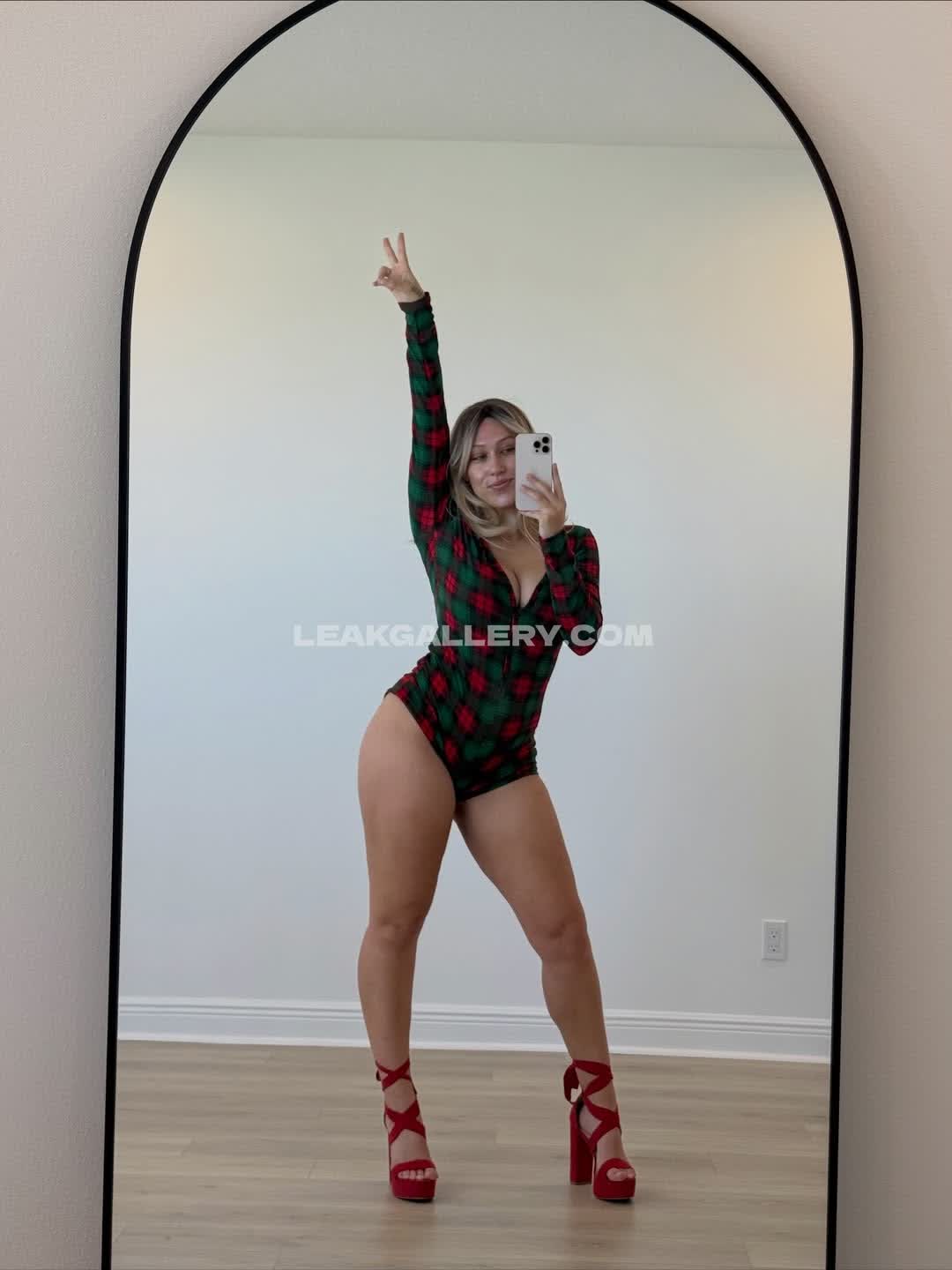 Clairegrimes Exclusive Leaked Nude OnlyFans #9155154