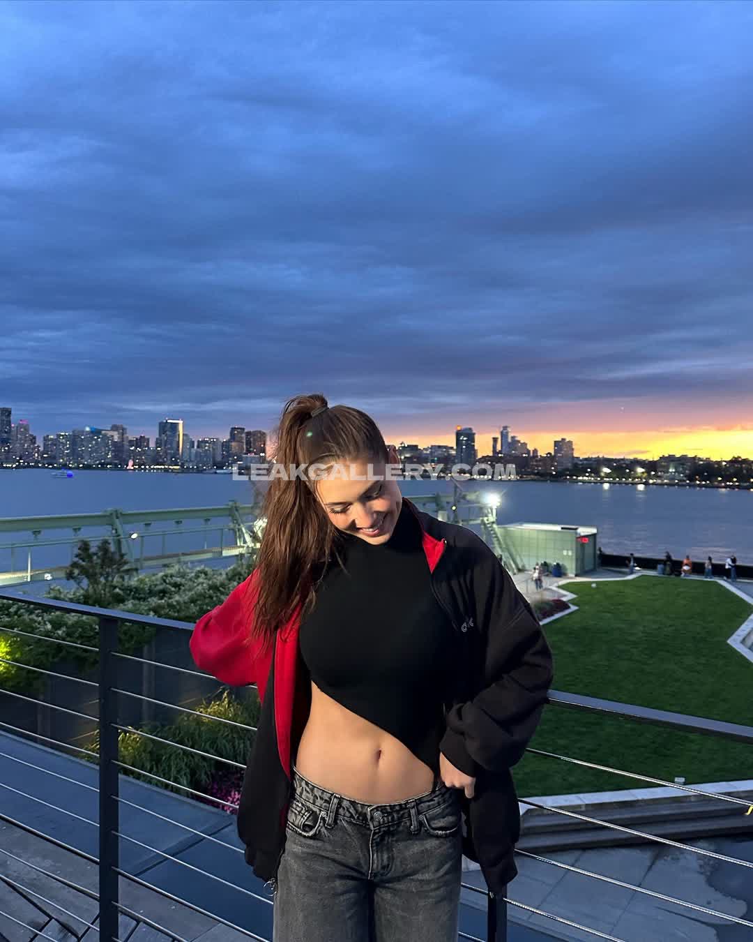 Cortneygibson Exclusive Leaked Nude OnlyFans #10149584