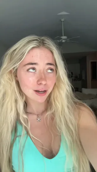 courtneykuhnel video thumbnail