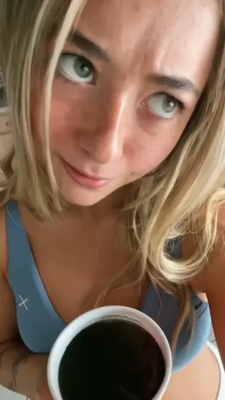 courtneykuhnel video thumbnail