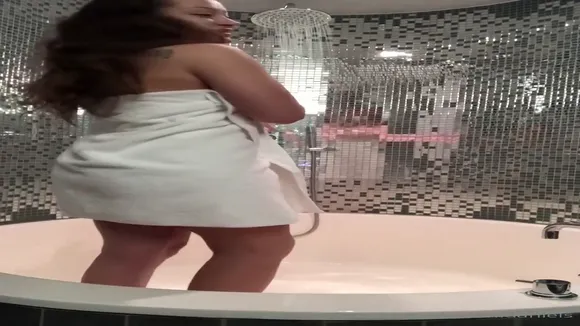danidaniels video thumbnail