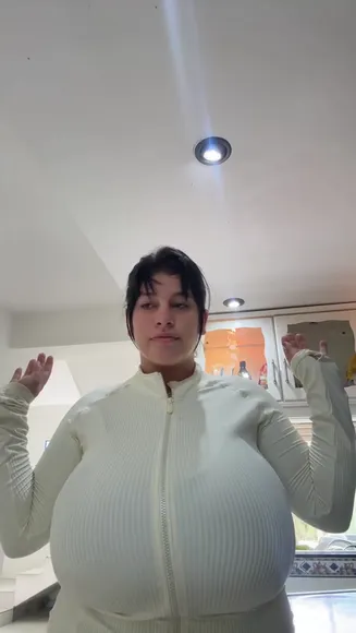 danielapereiraof21 video thumbnail