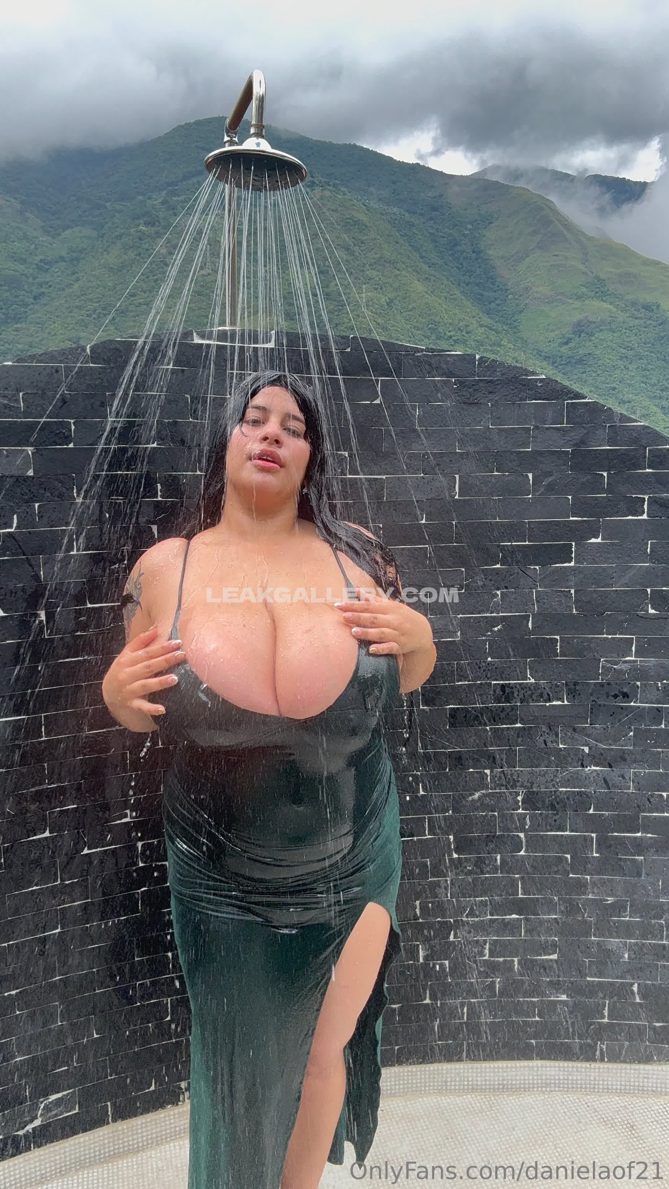 Danielapereiraof21 Exclusive Leaked Nude OnlyFans #9189319