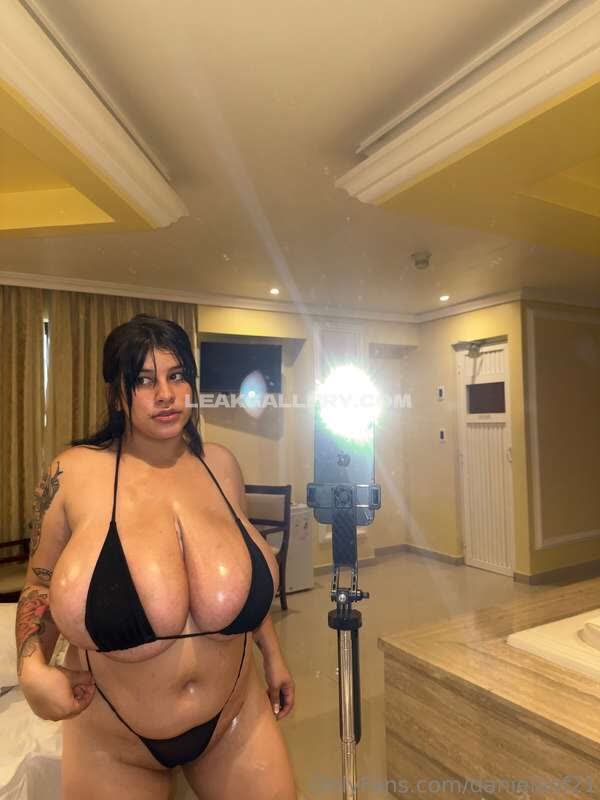 Danielapereiraof21 Exclusive Leaked Nude OnlyFans #9189458