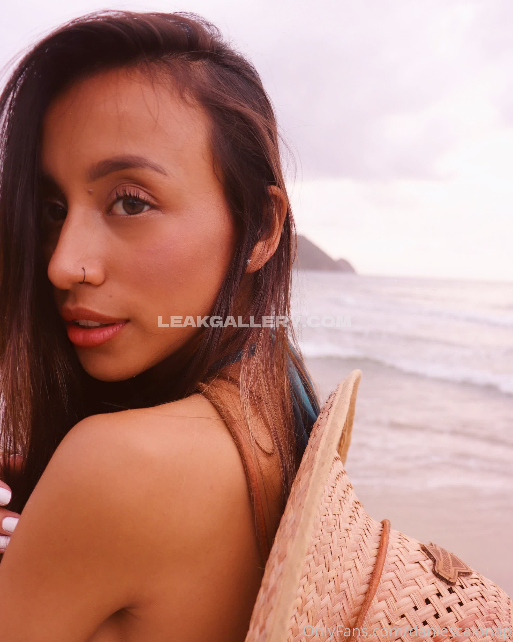 Daniescalonap Exclusive Leaked Nude OnlyFans #8881154