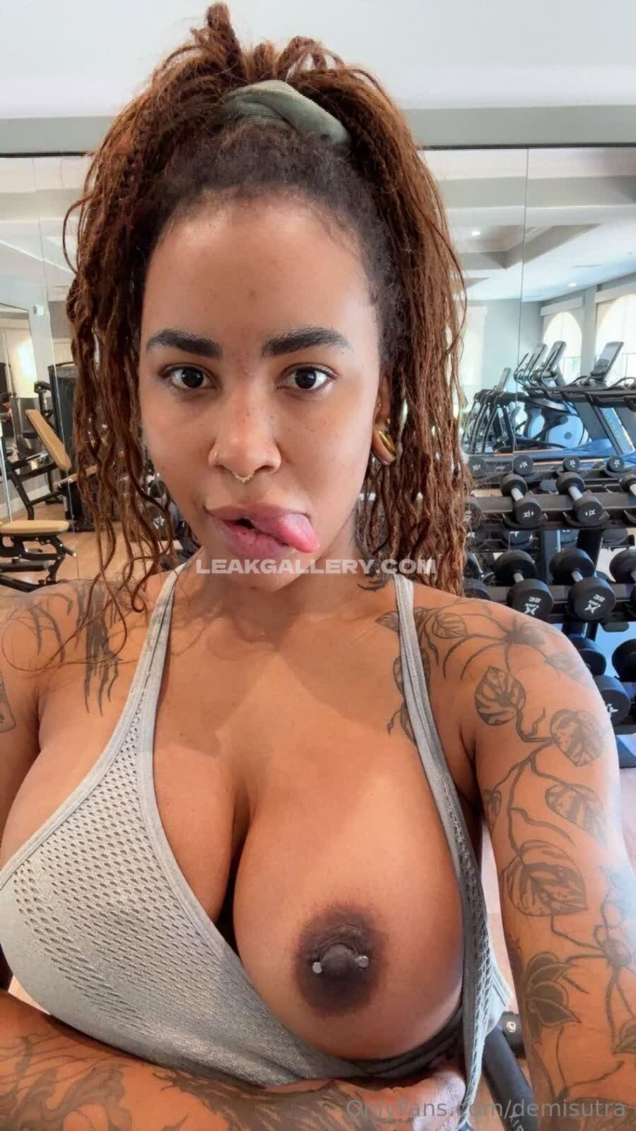 Demisutra Exclusieve gelekte naaktcontent van OnlyFans #8615767