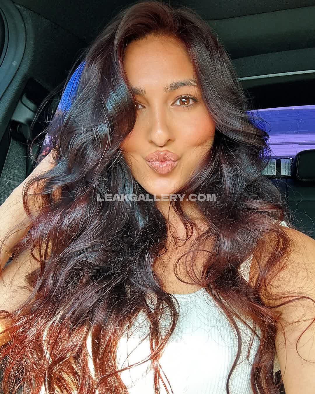 Dorinalabruja Exclusive Leaked Nude OnlyFans #9600473