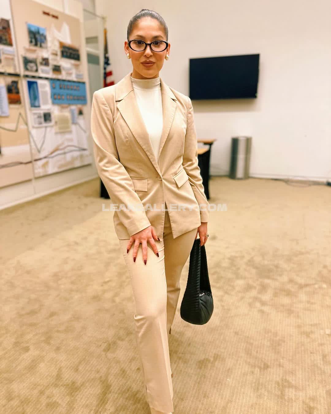 Dorinalabruja Exclusive Leaked Nude OnlyFans #9600449