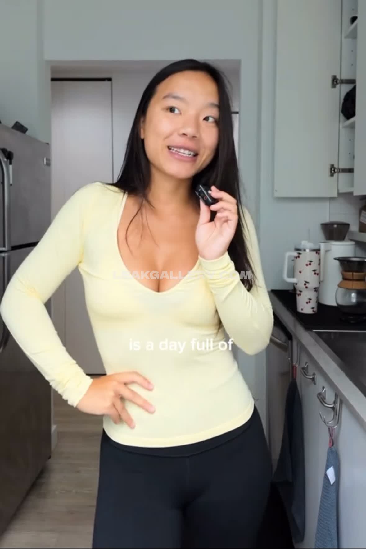 Eating Exclusieve gelekte naaktcontent van OnlyFans #9408593