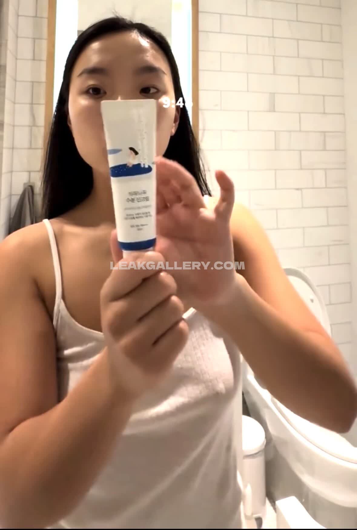 Eating Exclusive Leaked Nude OnlyFans #9846176