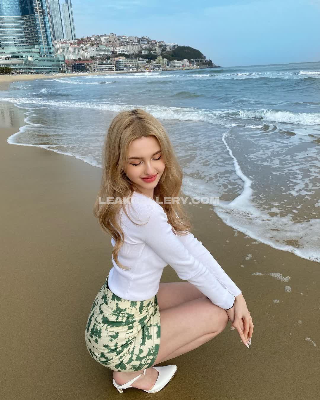 Elina_4_22 Exclusive Leaked Nude OnlyFans #9440765