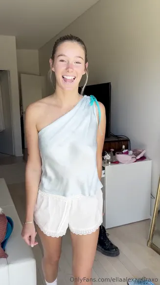 ellaalexandraxo video thumbnail