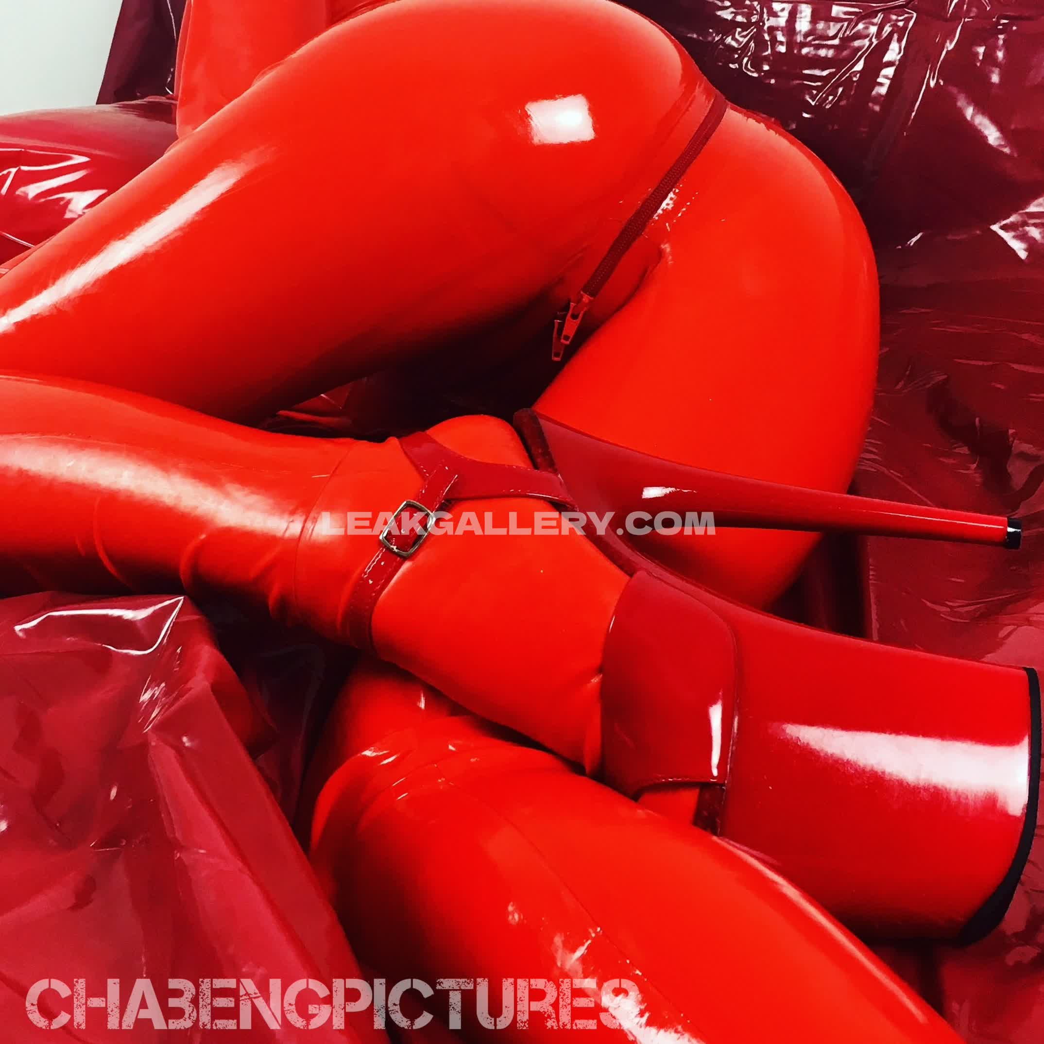 Ellahughes Exclusive Leaked Nude OnlyFans #9086236