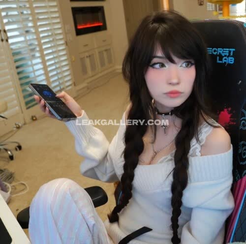 Emiru Leak OnlyFans exclusif #10554234