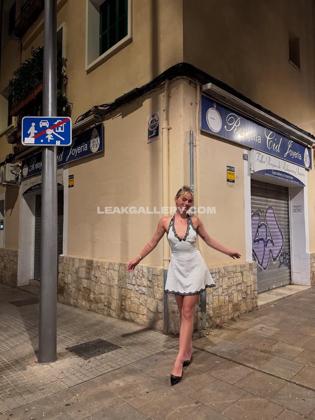 Emmabrookes / emmabrooks / emmibrooks Exclusieve gelekte naaktcontent van OnlyFans #9225730