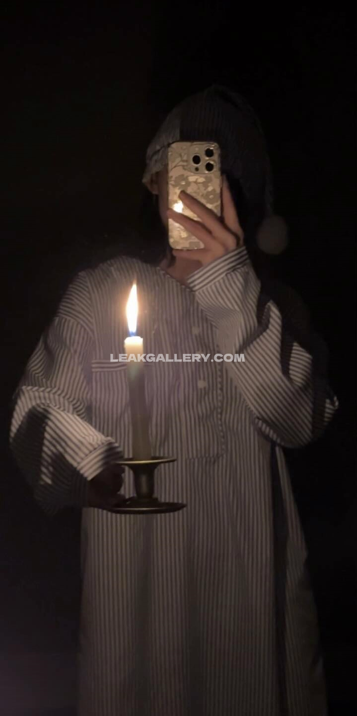 Essaere Exclusive Leaked Nude OnlyFans #9668524