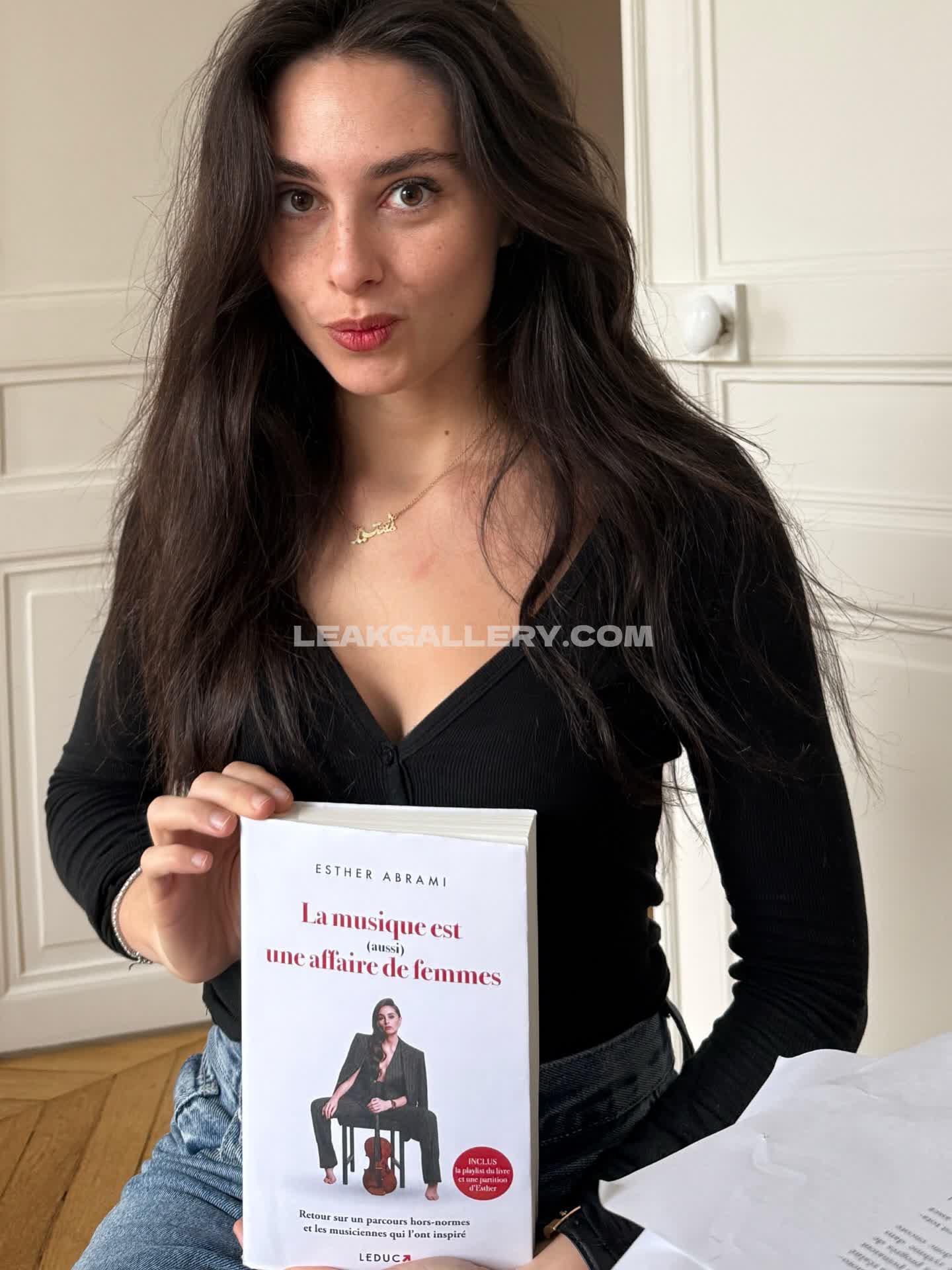 Estherabrami Exclusive Leaked Nude OnlyFans #9932987