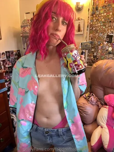 Fandomreactions Exclusive Leaked Nude OnlyFans #10756368
