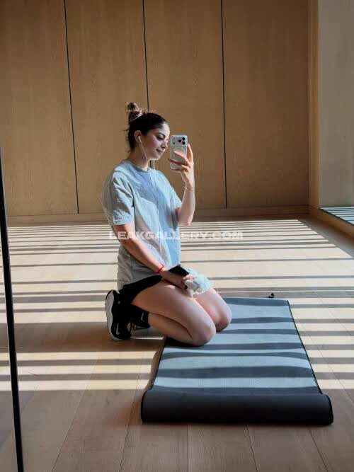 Fizachoudharyofficial Exclusive Leaked Nude OnlyFans #10747219