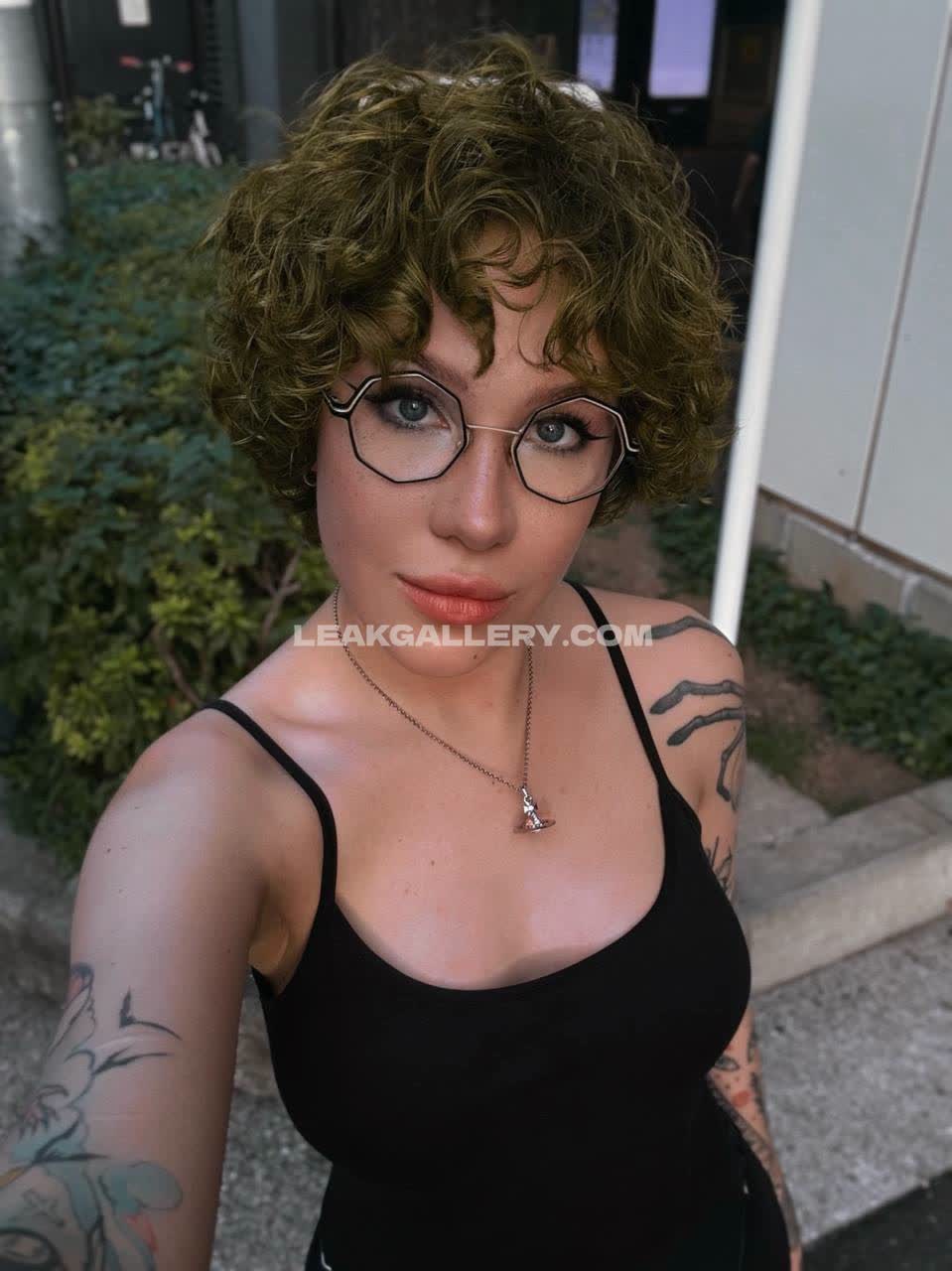 Frau_haku Exclusive Leaked Nude OnlyFans #9410844