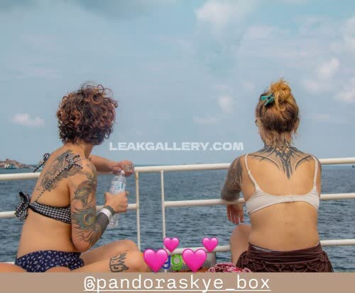 Gattouz0 / Gattouz / stupidstepsister Exclusive Leaked Nude OnlyFans #10863433